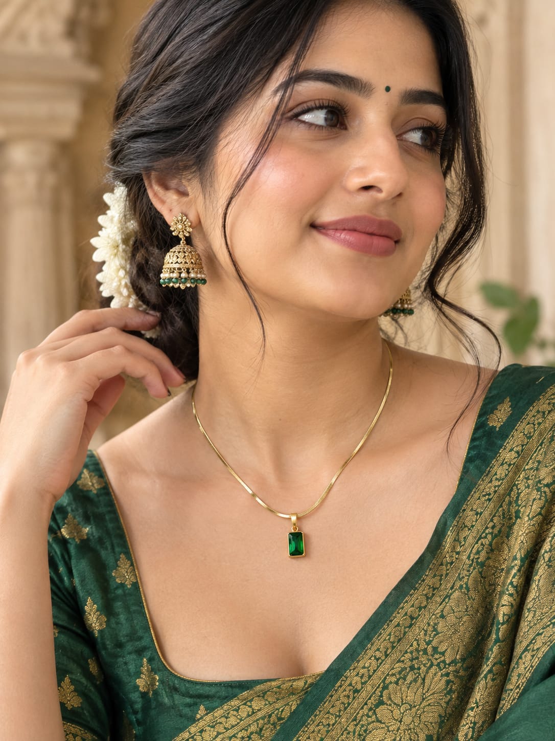 Emerald Green Pendant Jewellery Set